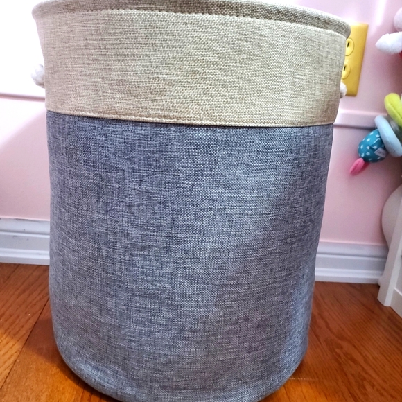 Laundry basket - Picture 4 of 7